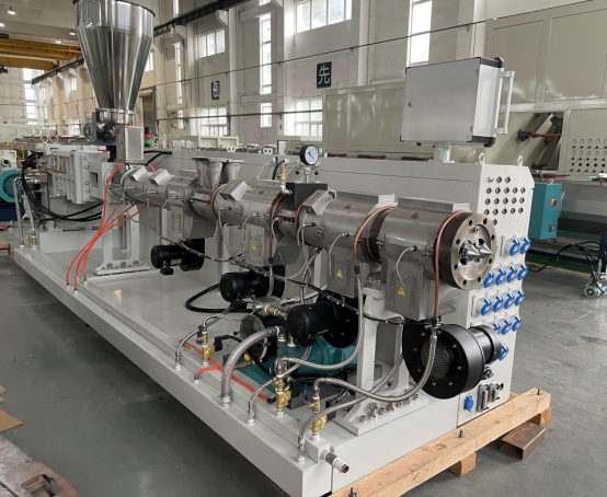 Barang-barang sing Nggawe Pipa Plastik Pipa Ekstrih